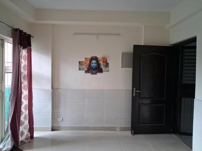 Living Room Image of 680 Sq.ft 2 BHK Apartment / Flat for sale in Gardenia Golf City, Sector 75 Noida for Rs. 7354000