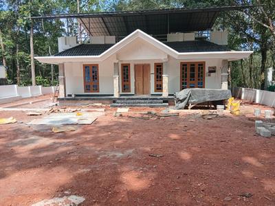 Image of 1200 Sq.ft 3.5 BHK Villa for sale in Kodumthara, Pathanamthitta for Rs. 9500000