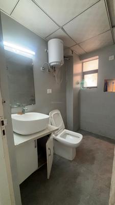 Image of 1040 Sq.ft 2 BHK Apartment / Flat for rent in Logix Blossom County, Sector 137, Noida for Rs. 40000