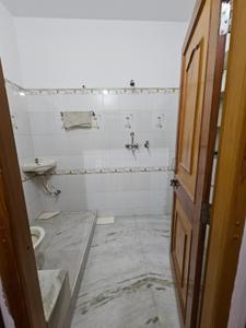 Bathroom Image of 2475 Sq.ft 4 BHK Independent House for rent in Narendra Nagar Jaipur for Rs. 30000