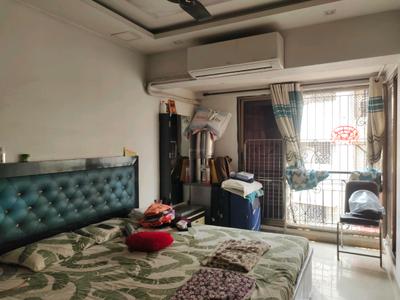 Bedroom Image of 965 Sq.ft 2 BHK Apartment / Flat for sale in Right Trishul Heights, Kandivali West Mumbai for Rs. 16000000