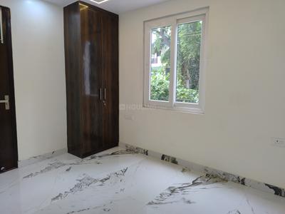 Bedroom Image of 1000 Sq.ft 3 BHK Builder Floor for sale in Janakpuri New Delhi for Rs. 18500000