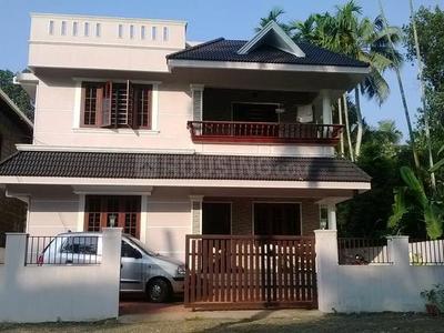 Image of 1850 Sq.ft 4 BHK Independent House for rent in Eroor, Kochi for Rs. 35000