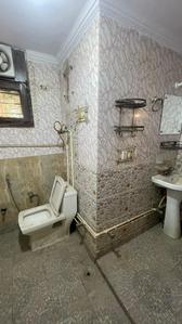 Bathroom Image of 990 Sq.ft 2 BHK Builder Floor for sale in Vikaspuri New Delhi for Rs. 12800000