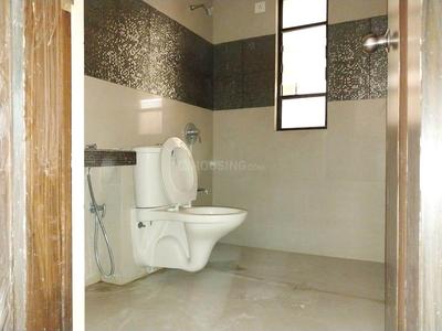Bathroom Image of 1377 Sq.ft 3 BHK Apartment / Flat for sale in New Alkapuri Vadodara for Rs. 6500000
