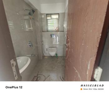 Bathroom Image of 600 Sq.ft 1 BHK Apartment / Flat for sale in Sai Chamunda, Kurla West Mumbai for Rs. 11900000