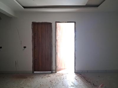 Living Room Image of 1050 Sq.ft 2 BHK Apartment / Flat for sale in Sector 101 Noida for Rs. 4100000