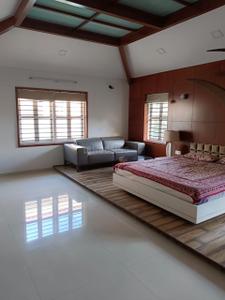 Bedroom Image of 5400 Sq.ft 5 BHK Villa for sale in Vrundavan Bungalow, Thaltej Ahmedabad for Rs. 83100000