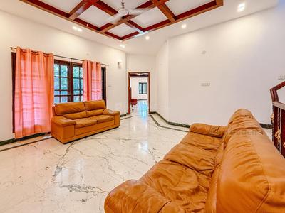 Hall Image of 6000 Sq.ft 5 BHK Independent House for rent in Panaiyur, Sholinganallur Chennai for Rs. 250000