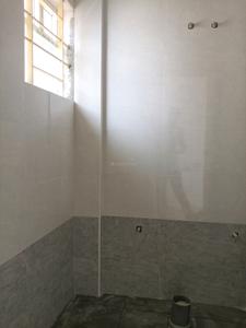 Common Bathroom Image of 600 Sq.ft 1 BHK Apartment / Flat for rent in Kaggadasapura Bengaluru for Rs. 25000