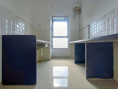 Kitchen Image of 650 Sq.ft 1 BHK Apartment / Flat for rent in Kalpataru Immensa, Thane West Thane for Rs. 30000