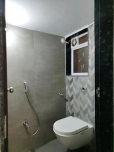 Common Bathroom Image of 650 Sq.ft 1 BHK Apartment / Flat for rent in Boisar Mumbai for Rs. 8000