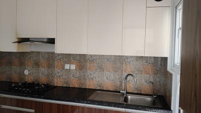 Kitchen Image of 1350 Sq.ft 3 BHK Apartment / Flat for rent in Hero Homes, Sector 104 Gurgaon for Rs. 43000
