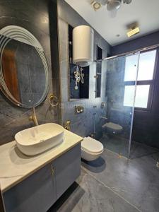 Bathroom Image of 2350 Sq.ft 3 BHK Builder Floor for sale in Sector 43 Gurgaon for Rs. 32500000
