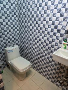 Bathroom Image of 821 Sq.ft 2 BHK Apartment / Flat for sale in Behala Kolkata for Rs. 4800000