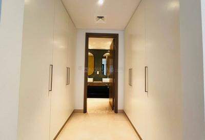 Image of 1495 Sq.ft 2 BHK Apartment / Flat for rent in Al Wasl, Dubai for Rs. 476667