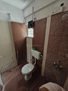 Bathroom Image of 950 Sq.ft 2 BHK Apartment / Flat for rent in Mantri Waterfront I, Jule Solapur for Rs. 17500