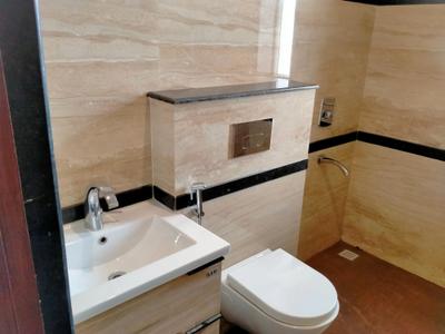 Bathroom Image of 1036 Sq.ft 2 BHK Apartment / Flat for sale in Tejas Greenberry Signatures, Baraulikhalilabad Lucknow for Rs. 7200000