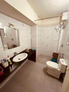 Image of 750 Sq.ft 2 BHK Apartment / Flat for rent in Santacruz West, Mumbai for Rs. 110009