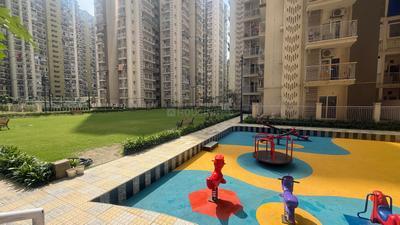 Image of 1625 Sq.ft 3.5 BHK Apartment / Flat for sale in Trident Embassy Reso, Noida Extension, Greater Noida for Rs. 16500000