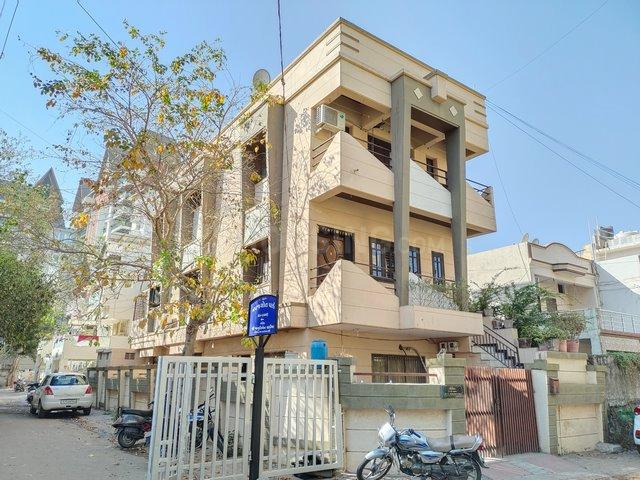 Vrindavan Society, Nana Mava Main Image 1