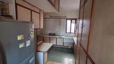 Kitchen Image of 1500 Sq.ft 3 BHK Apartment / Flat for rent in Alkapuri Vadodara for Rs. 25000