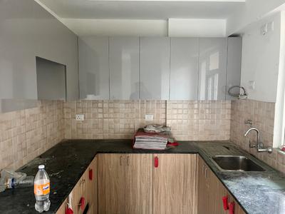 Kitchen Image of 1350 Sq.ft 3 BHK Apartment / Flat for sale in Amrapali Crystal Homes Phase 1, Sector 76 Noida for Rs. 18000000
