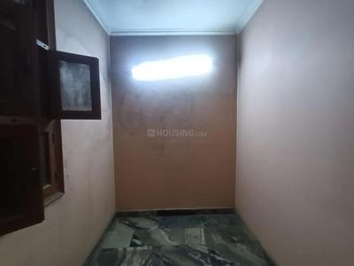 Bedroom Image of 1500 Sq.ft 4 BHK Builder Floor for sale in Swaraj Homes RWA Sethi Enclave Mohan Garden, Uttam Nagar New Delhi for Rs. 6000000