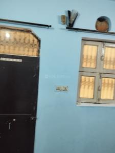 Bedroom Image of 810 Sq.ft 2 BHK Builder Floor for rent in Dwarka Mor New Delhi for Rs. 15000