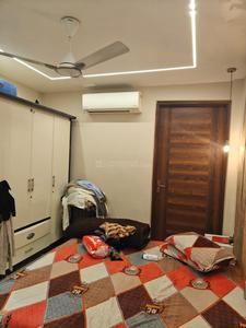 Bedroom Image of 900 Sq.ft 2 BHK Builder Floor for sale in Malviya Nagar New Delhi for Rs. 15000000