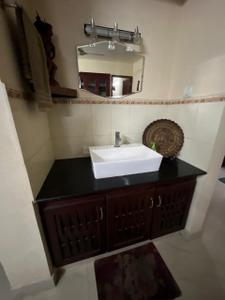 Bathroom Image of 1650 Sq.ft 3 BHK Apartment / Flat for sale in Moorthy Andromeda, Kakkanad Kochi for Rs. 7800000
