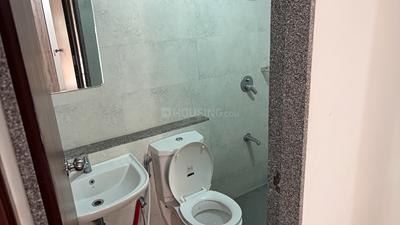 Image of 1218 Sq.ft 2 BHK Apartment / Flat for rent in Adani Aster Phase 1, Vaishno Devi Circle, Ahmedabad for Rs. 35000