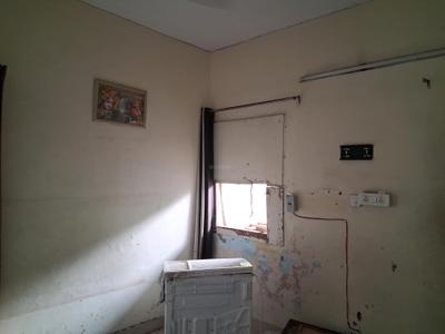 Bedroom Image of 900 Sq.ft 2 BHK Apartment / Flat for sale in GH 14 DDA MIG, Paschim Vihar New Delhi for Rs. 11000000