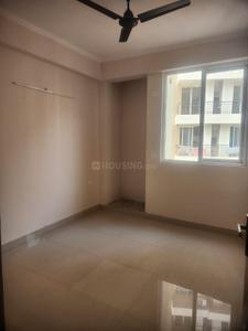Bedroom Image of 945 Sq.ft 2.5 BHK Apartment / Flat for rent in NBCC Golf Homes, Noida Extension Greater Noida for Rs. 16000