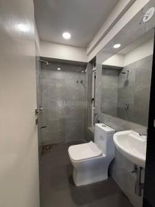 Bathroom Image of 812 Sq.ft 2 BHK Apartment / Flat for sale in Powai Mumbai for Rs. 17500000