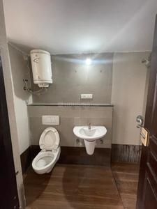 Bathroom Image of 1000 Sq.ft 2 BHK Apartment / Flat for rent in BCM Paradise, Nipania Indore for Rs. 30000