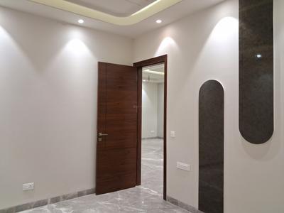 Bedroom Image of 1800 Sq.ft 3 BHK Builder Floor for sale in Paschim Vihar New Delhi for Rs. 36000000