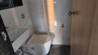 Bathroom Image of 700 Sq.ft 1 BHK Apartment / Flat for rent in Ufasa Fortune Star, Byculla Mumbai for Rs. 55000