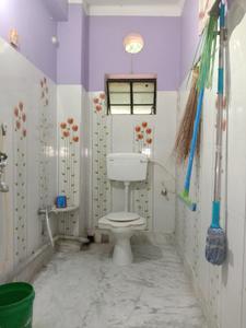 Common Bathroom Image of 1105 Sq.ft 2 BHK Apartment / Flat for sale in Uttarpara Hooghly for Rs. 3500000
