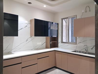 Kitchen Image of 1800 Sq.ft 3 BHK Builder Floor for sale in Paschim Vihar New Delhi for Rs. 37500000