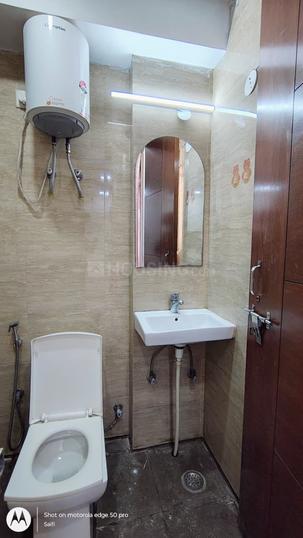 Bathroom Image of Luxury PG in Sector 28, Gurgaon