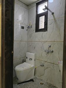 Common Bathroom Image of 1050 Sq.ft 2 BHK Builder Floor for sale in Indirapuram Ghaziabad for Rs. 8500000