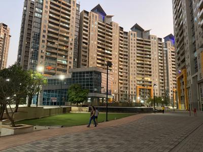 Image of 1660 Sq.ft 2.5 BHK Apartment / Flat for sale in Amanora Aspire Towers, Hadapsar, Pune for Rs. 31500000