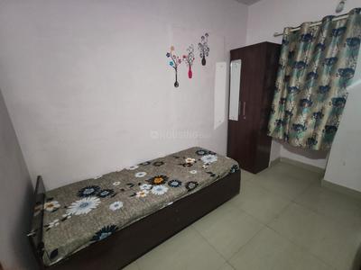 Bedroom Image of Vinayak PG in Ghorpadi, Pune