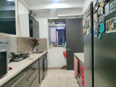 Kitchen Image of 915 Sq.ft 3 BHK Apartment / Flat for sale in Oberoi Eternia Towers A to D, Mulund West Mumbai for Rs. 27400000