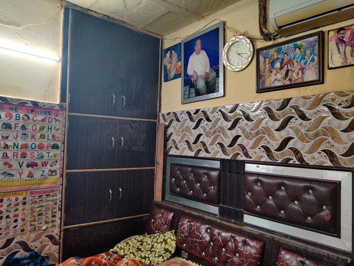 A114 baba faridpuri wast patel nagar  Main Image 1