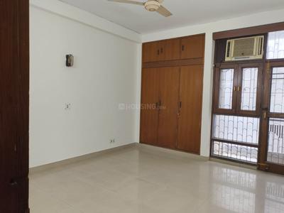 Bedroom Image of 2927 Sq.ft 3 BHK Builder Floor for rent in Masjid Moth Village New Delhi for Rs. 120000
