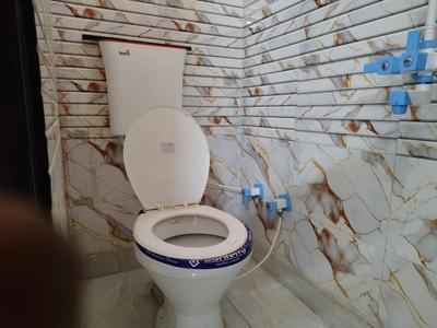 Bedroom One Image of 900 Sq.ft 3 BHK Apartment / Flat for sale in DLF Ankur Vihar Ghaziabad for Rs. 3000000