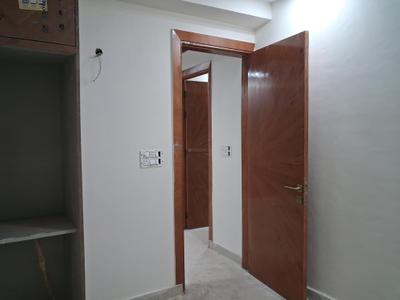 Bedroom Image of 1100 Sq.ft 2 BHK Apartment / Flat for sale in DM Infra, Sector 104 Noida for Rs. 4500000
