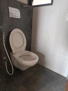 Common Bathroom Image of 650 Sq.ft 1 BHK Apartment / Flat for rent in Joyville Hadapsar Annexe Phase 9, Shewalewadi Pune for Rs. 20000